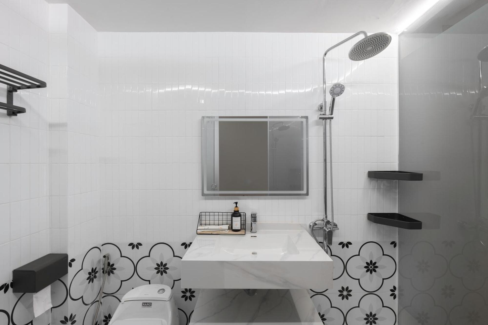 Aparthotel Zeus Living - *